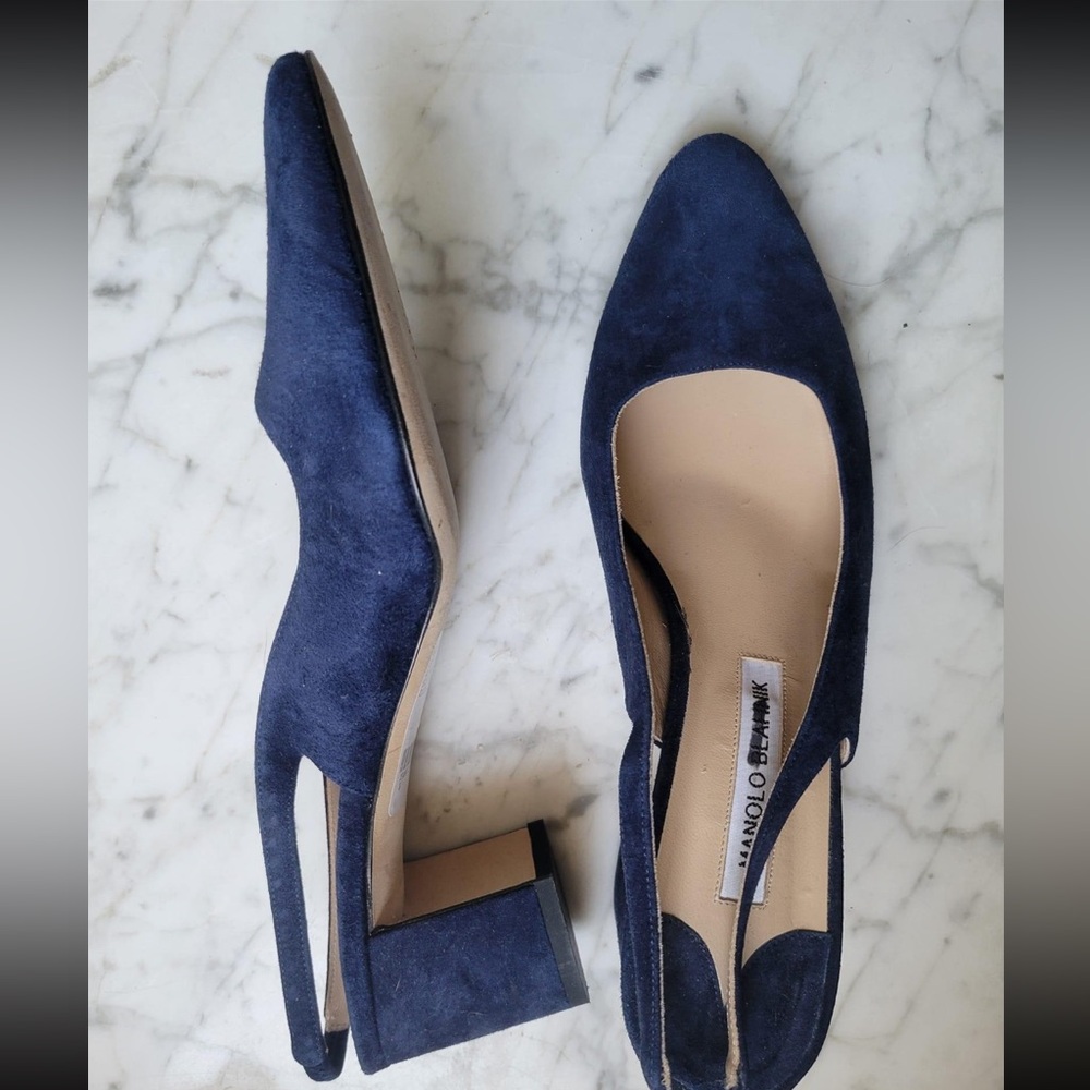 Beautiful AUTHENTIC CLASSIC Manolos